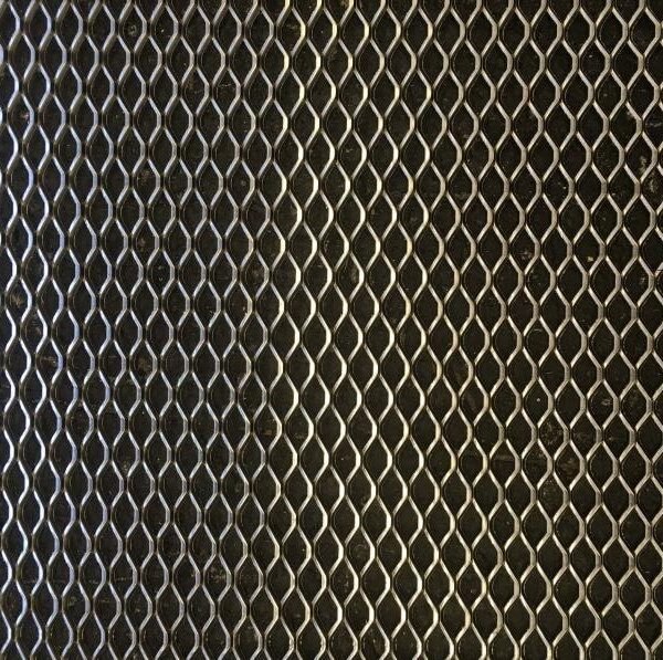 Chapa Expandida em Inox 38X75mm Espessura de 3,2mm Chapa de 2,00x1,25m